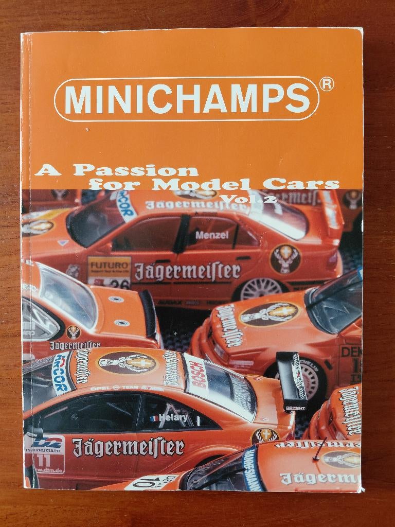 Minichamps catalogus (Vol. 2, 2004), Ophalen of Verzenden, Zo goed als nieuw, Algemeen