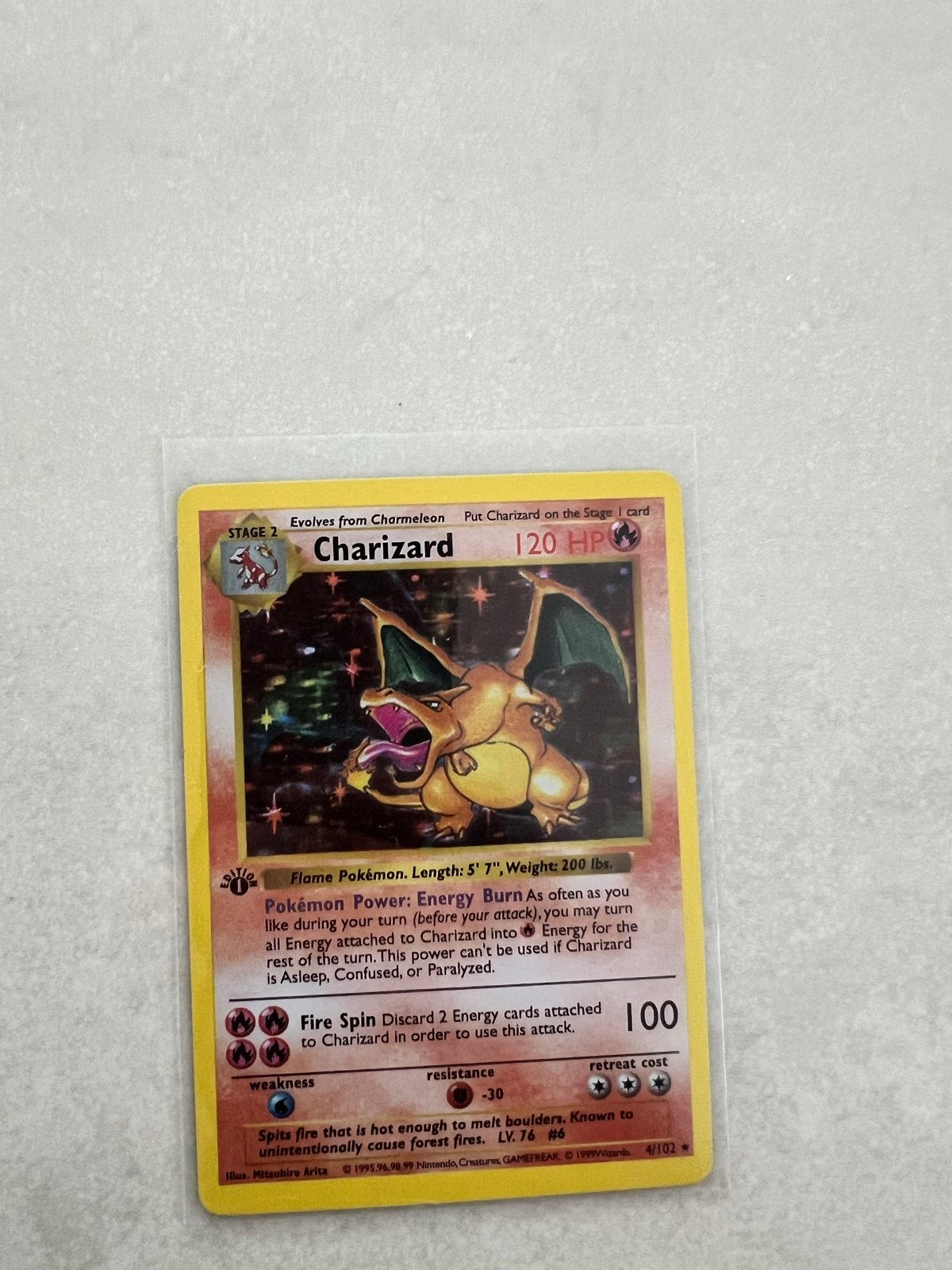 Pokémon Charizard kaart - Base Set (1999), Hobby en Vrije tijd, Verzamelkaartspellen | Pokémon, Verzenden, Gebruikt, Losse kaart