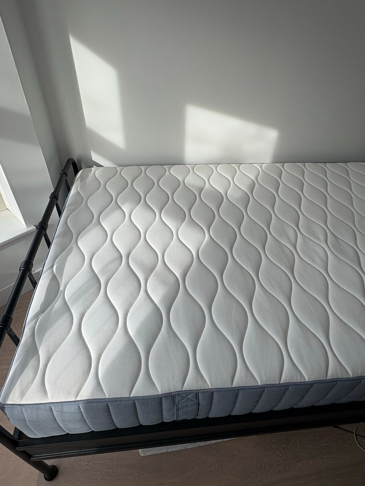 Ikea Stjärnö bed (140x200) met Vagstranda matras, Zwart, Tweepersoons, Zo goed als nieuw, 200 cm