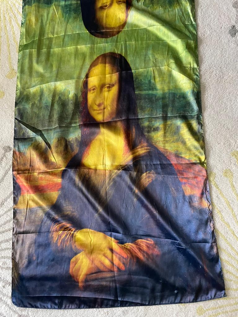 Mona Lisa Grote zijde-achtige omslag sjaal. Zie beschrijving, Kleding | Dames, Ophalen of Verzenden, Zo goed als nieuw, Maat 46/48 (XL) of groter