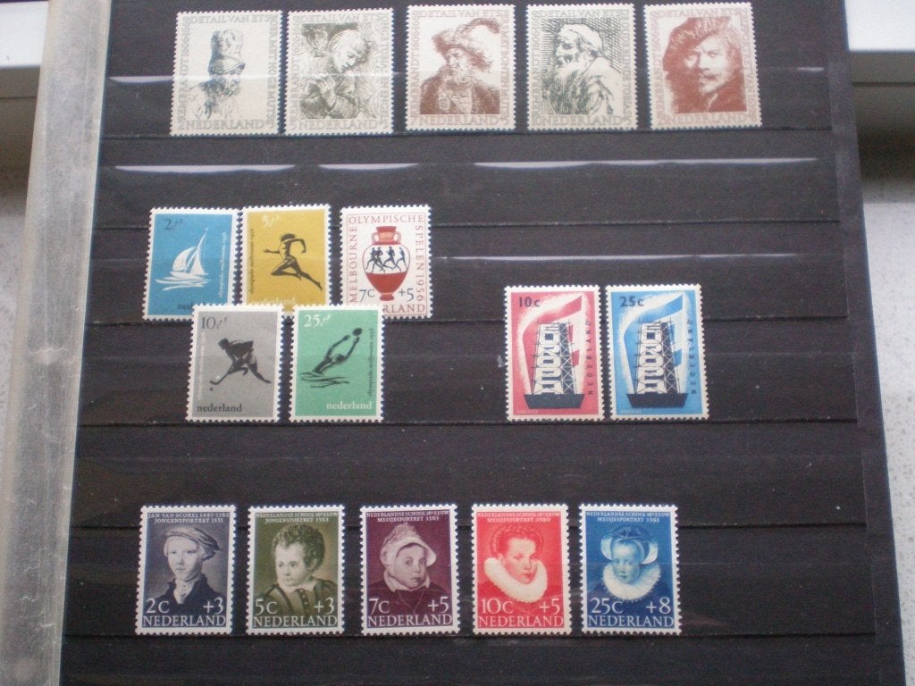 jaargang ( ook per serie) 1956 postfris ( U 895)..€ 4,75, Postzegels en Munten, Postzegels | Nederland, Ophalen of Verzenden
