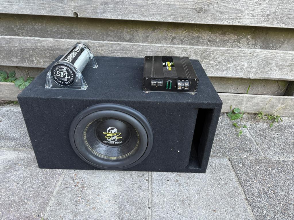 Subwoofer, Auto diversen, Autospeakers, Ophalen, Zo goed als nieuw
