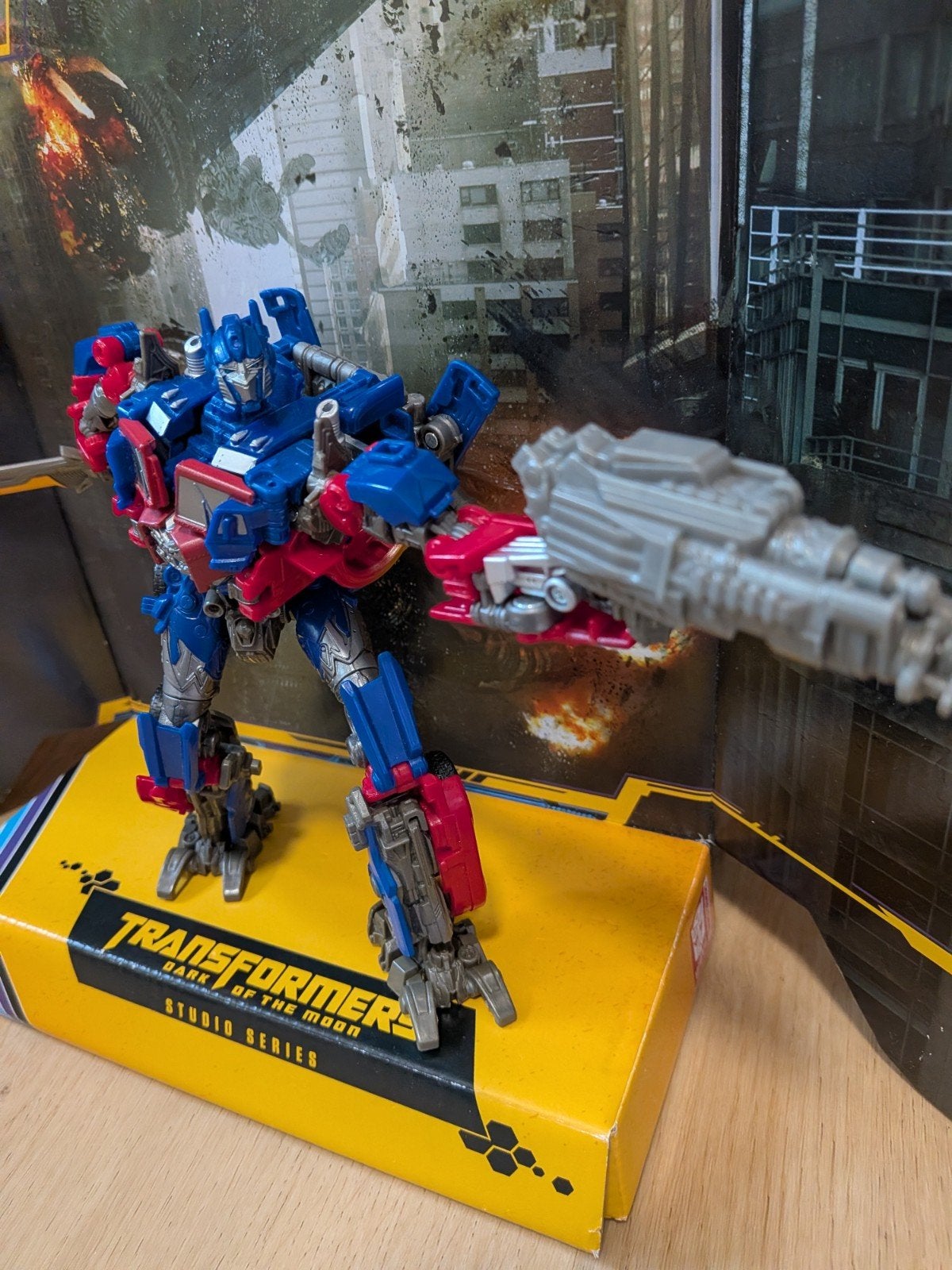 Transformers Optimus Prime Studio Series met trailer, Verzamelen, Ophalen of Verzenden, Gebruikt