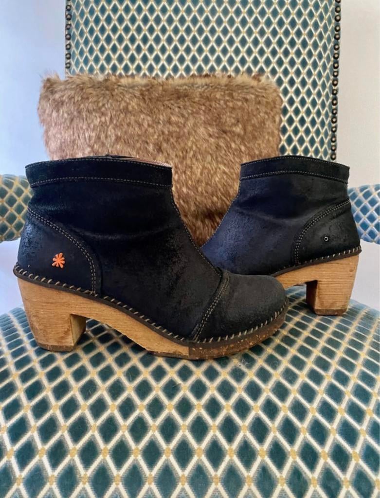 Mooie leren suede Art Designer laarsjes maat 39, Kleding | Dames, Schoenen, Ophalen of Verzenden, Zo goed als nieuw, Zwart