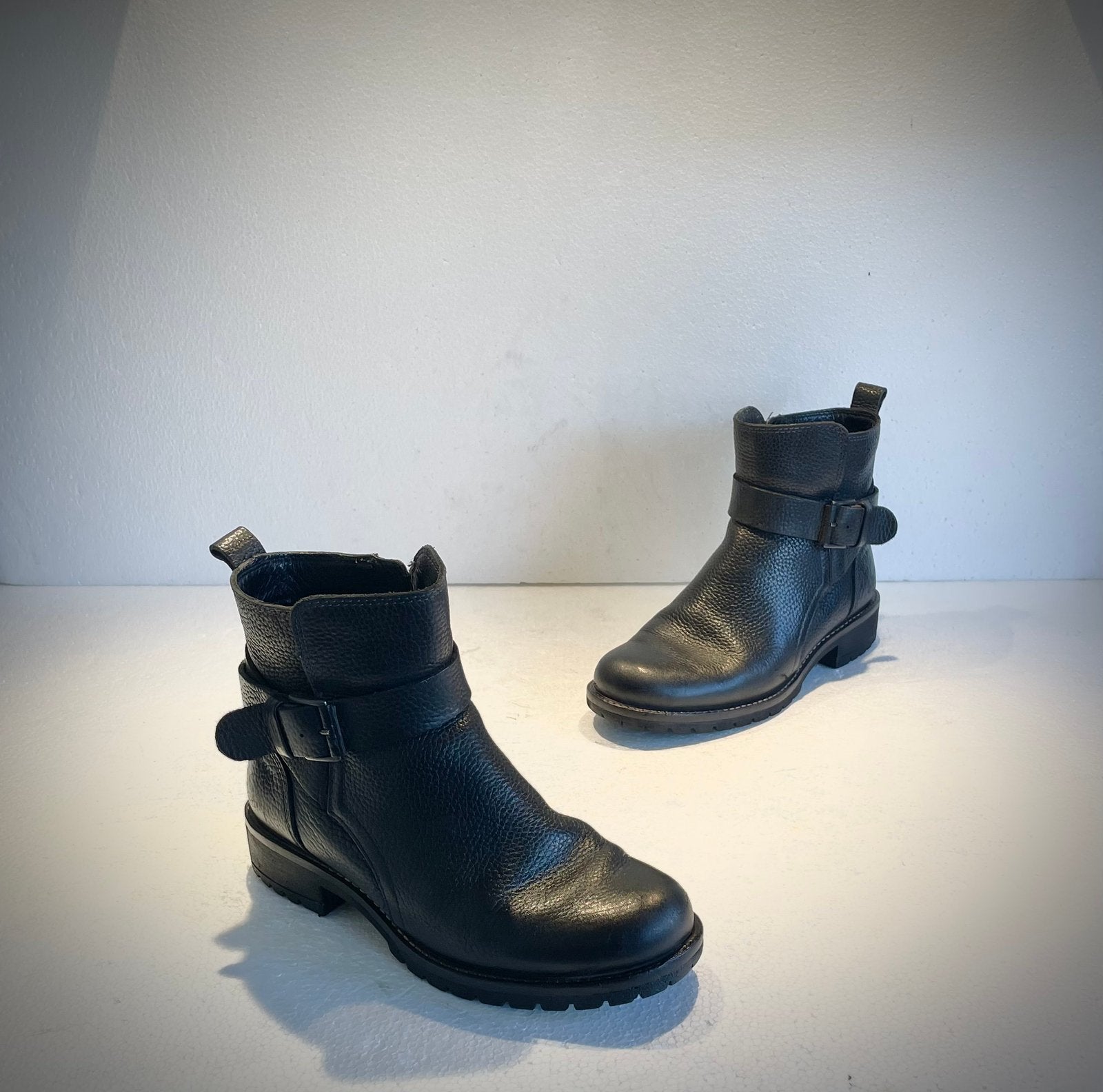 Ecco Comfort enkel laarsen met riempje zwart 37, Ophalen of Verzenden, Zwart, Lage of Enkellaarzen