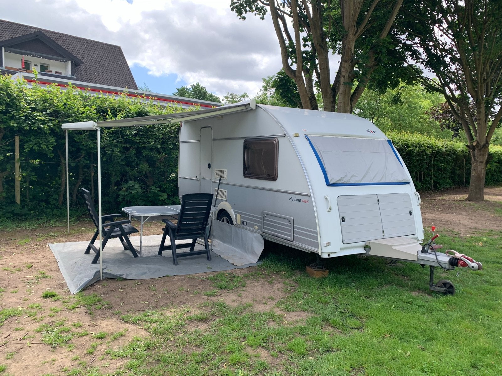 Kip Hy Line 44EK Caravan, bedmaat 200x200 cm,, Rondzit, Kip, Schokbreker, Particulier