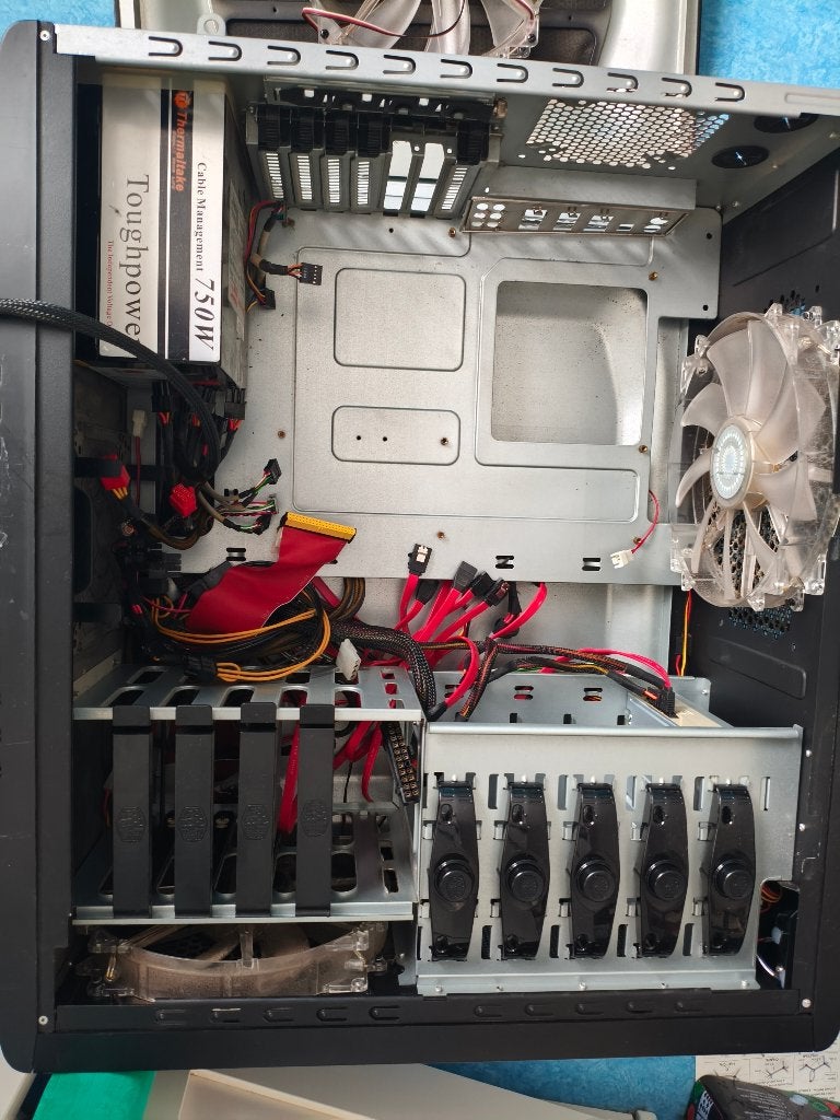Retro gaming PC case met 750W PSau, Computers en Software, Ophalen of Verzenden, Gebruikt