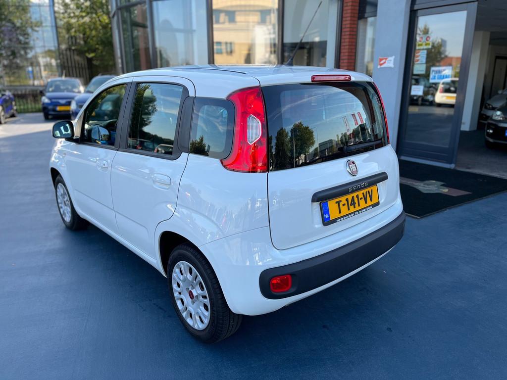 Fiat PANDA 1.2 Lounge AIRCO HOGE INSTAP, 4 stoelen, Wit, Bedrijf, Handgeschakeld