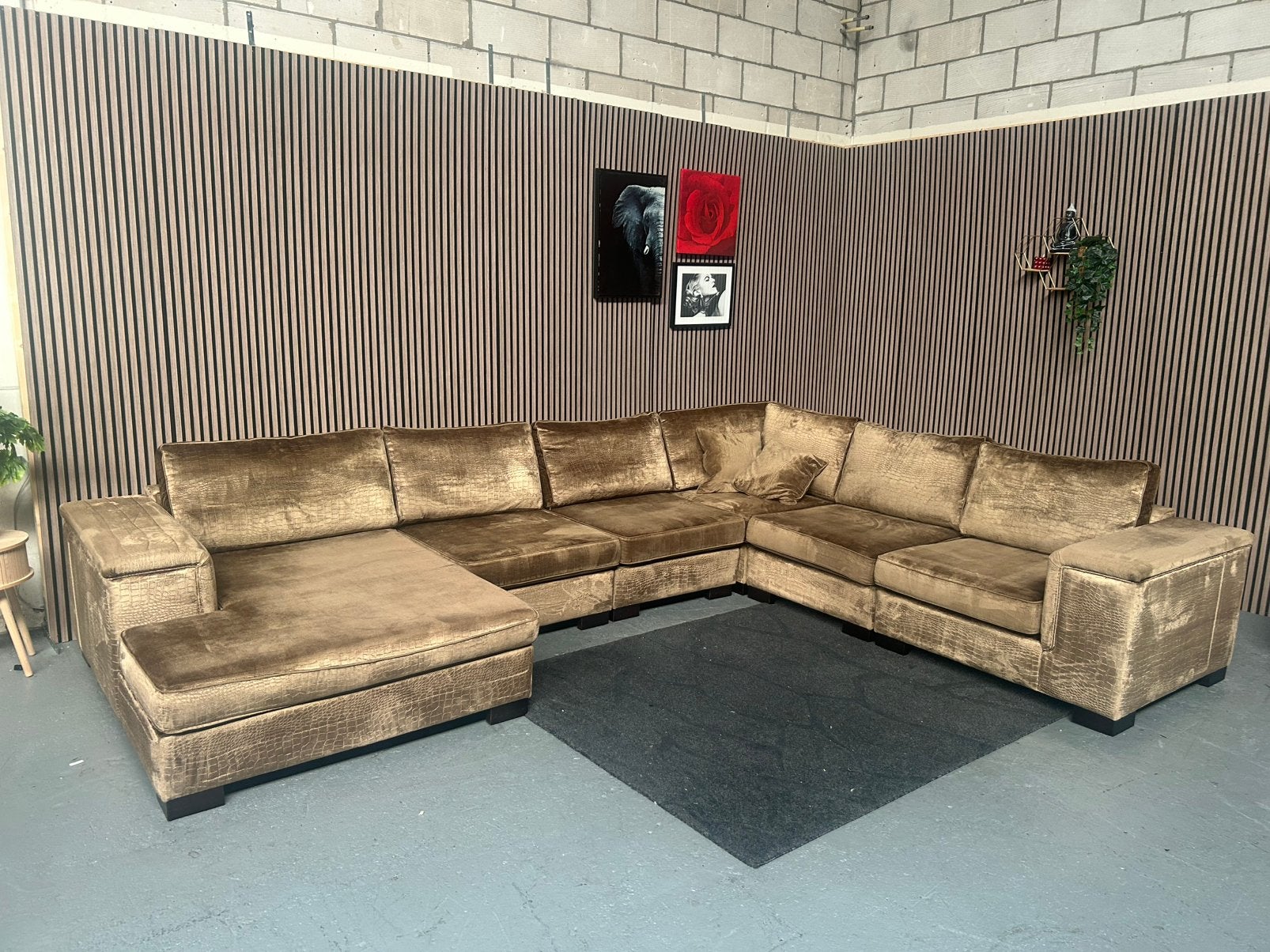 GRATIS LEVERING U-Bank Croco Champagne 381X192 GEREINIGD, Croco velvet u bank champagne, Hoekbank, 300 cm of meer, Ophalen of Verzenden
