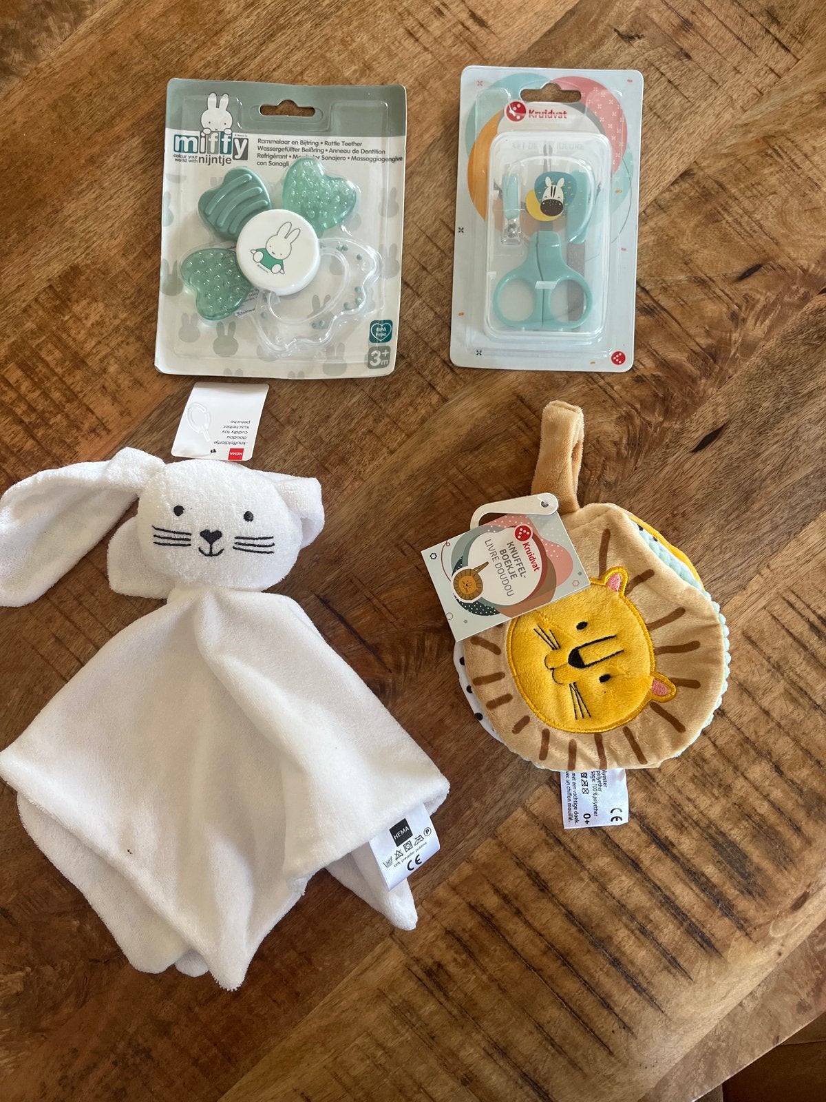 Nieuwe babyartikelen: Nijntje rammelaar, Kruidvat nagelset,, Ophalen of Verzenden, Nieuw, Overige typen