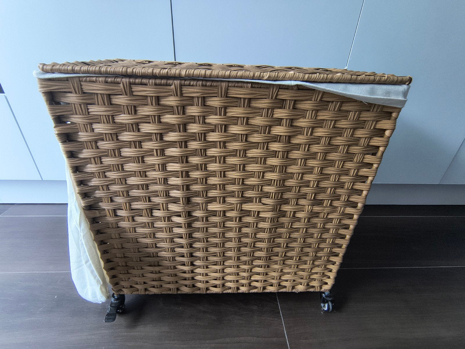 Wasmand 3 vakken op wieltjes, Huis en Inrichting, Ophalen, Zo goed als nieuw, Rechthoekig, Riet