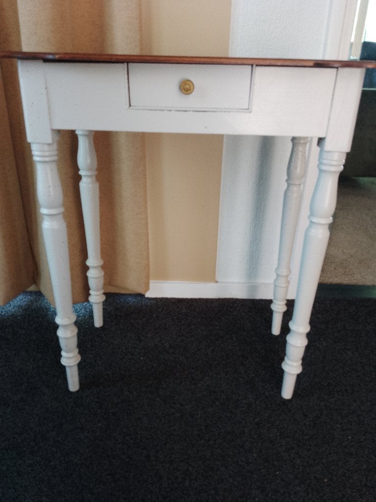 Klassiek tafeltje (naaimachine), Ophalen, Gebruikt, Klassiek, 75 cm of meer