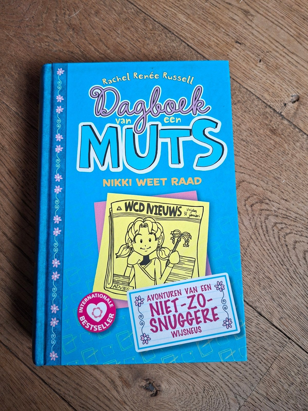 Dagboek van een Muts - Nikki Weet Raad, deel 5, Boeken, Ophalen, Rachel Renée Russell, Zo goed als nieuw, Fictie