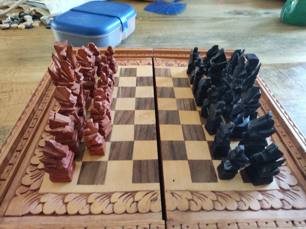 Antiek houten schaakspel handgemaakt, Ophalen of Verzenden, Zo goed als nieuw