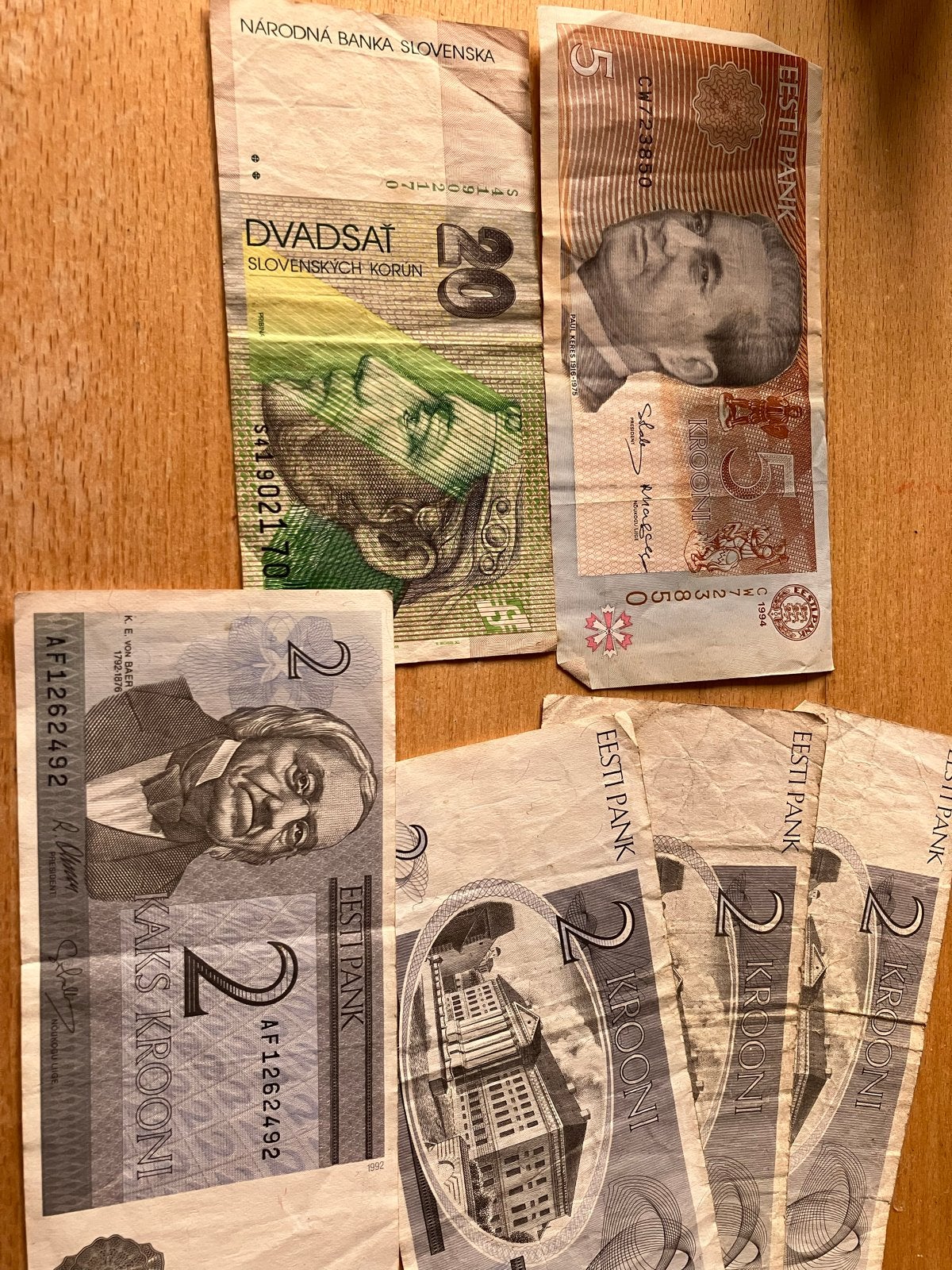 Oud geld Estland en Slovenië. Papiergeld, Ophalen, Buitenland
