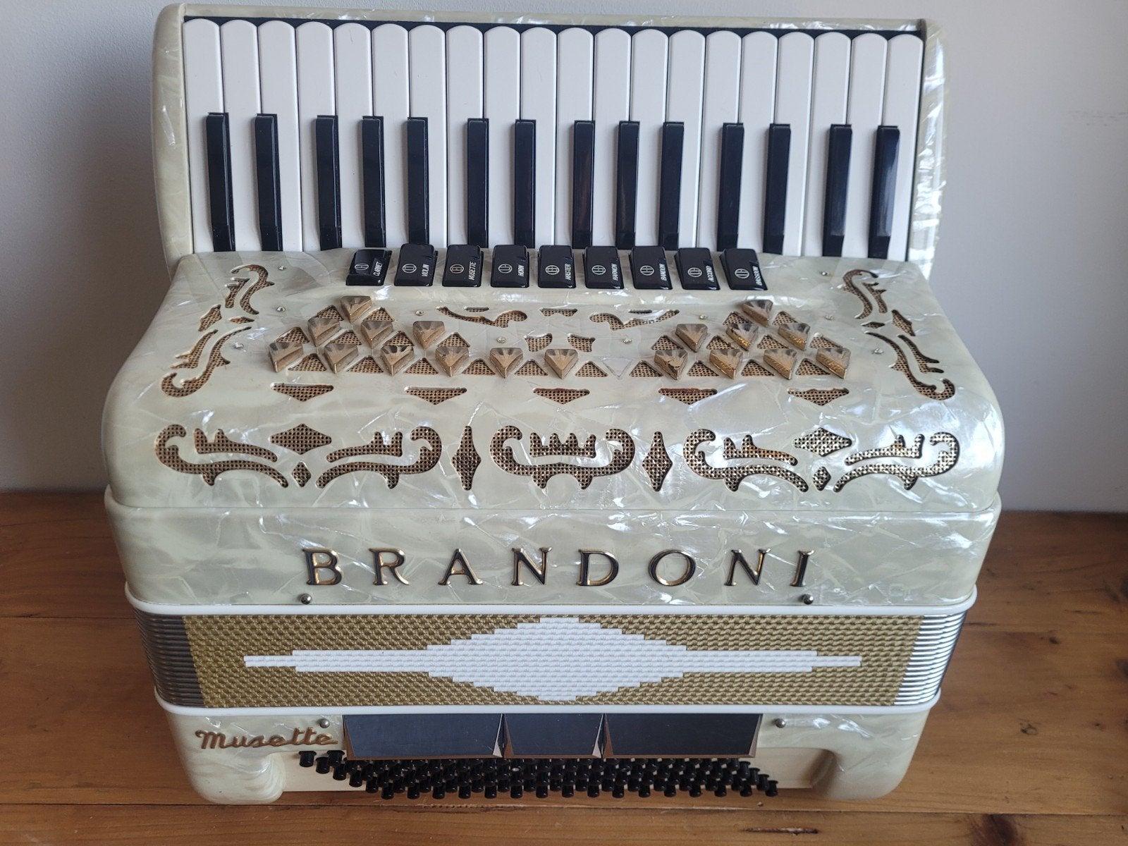 Brandoni Super Musette accordeon, Muziek en Instrumenten, Ophalen of Verzenden, 120-bas, Overige merken