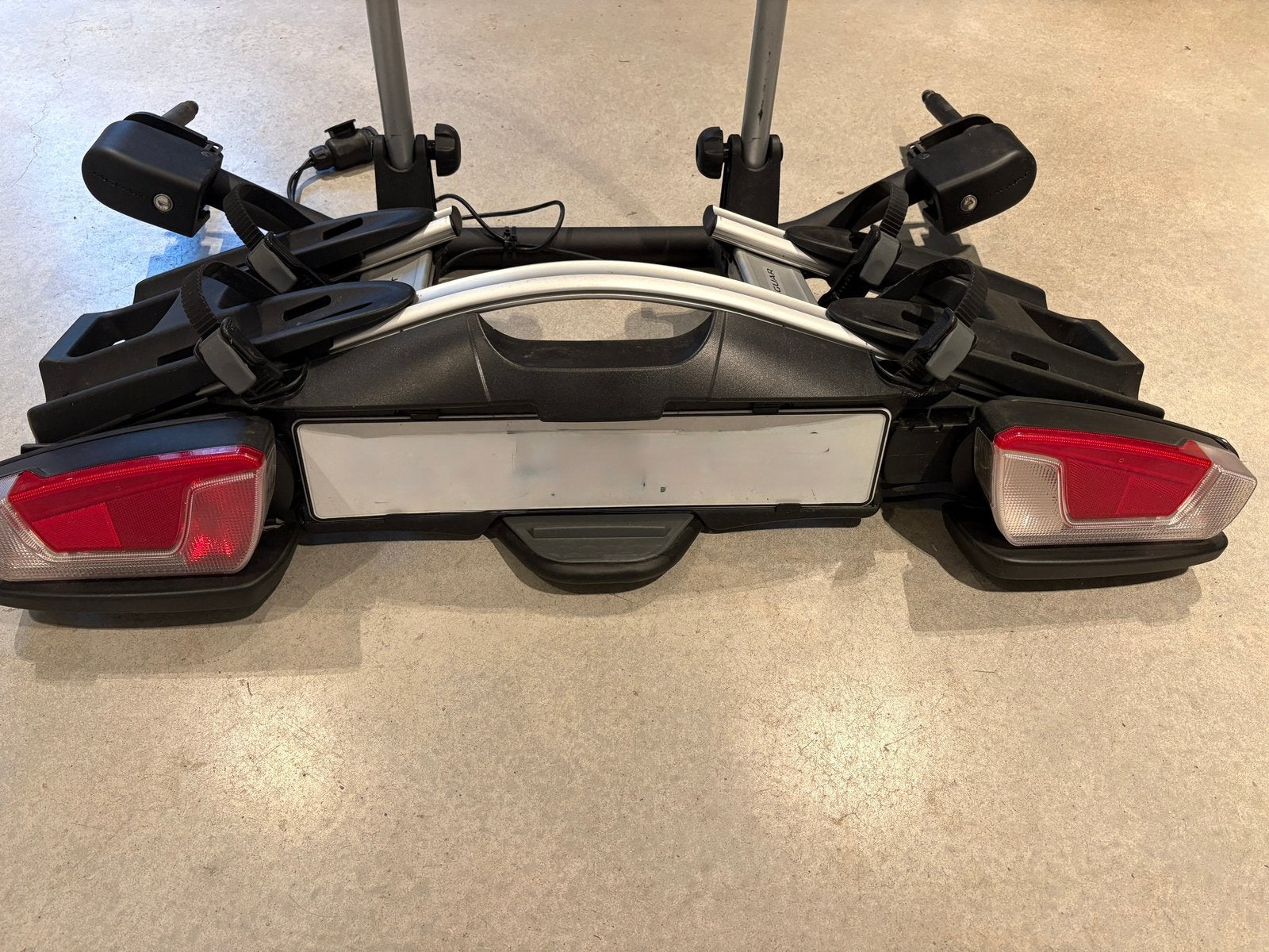 Originele fietsendrager voor de Jaguar I-Pace, Verzenden, 2 fietsen, Zo goed als nieuw, Brede banden
