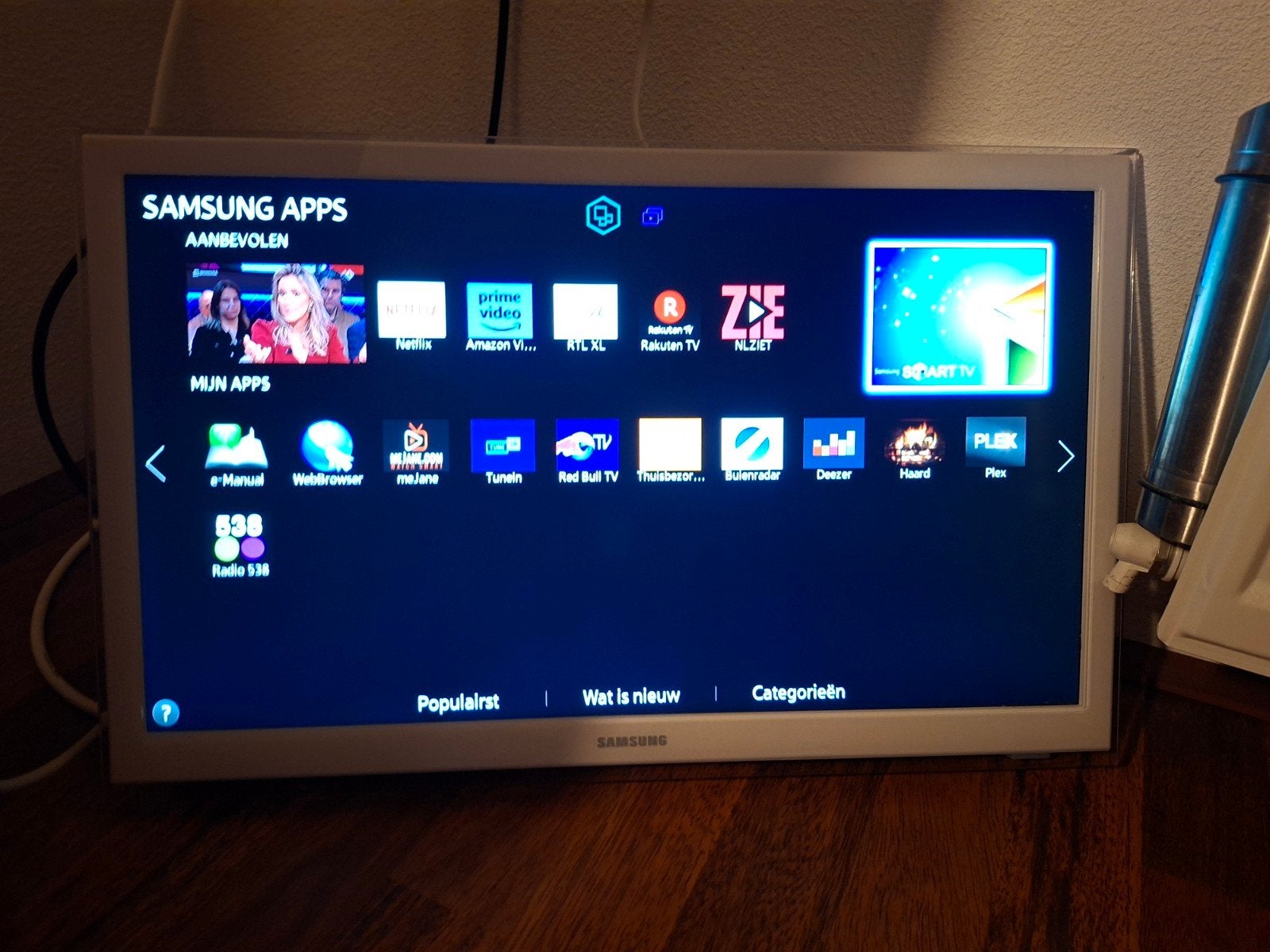Samsung UE22H5610AW LED TV -55 cm (22 inch) Full HD Smart TV, Ophalen, LED, 50 Hz, Zo goed als nieuw