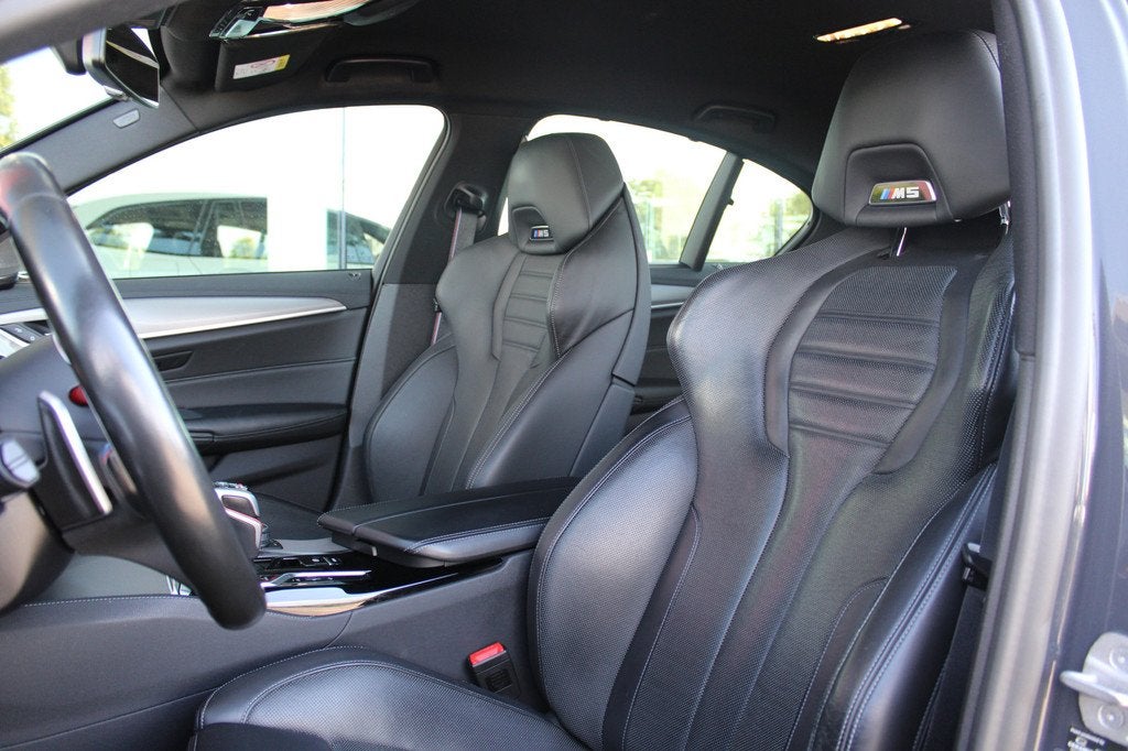 BMW M5 Competition Automaat / Laserlight / M Multifunctionel, Auto's, Gebruikt, 4395 cc, 120 €/maand, Bedrijf