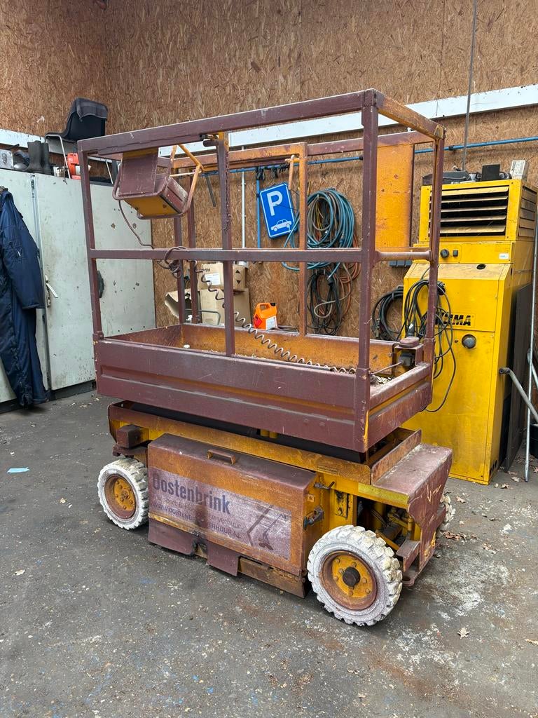 Holland Lift Ministar Hoogwerker - Compact en Robuust, Ophalen of Verzenden