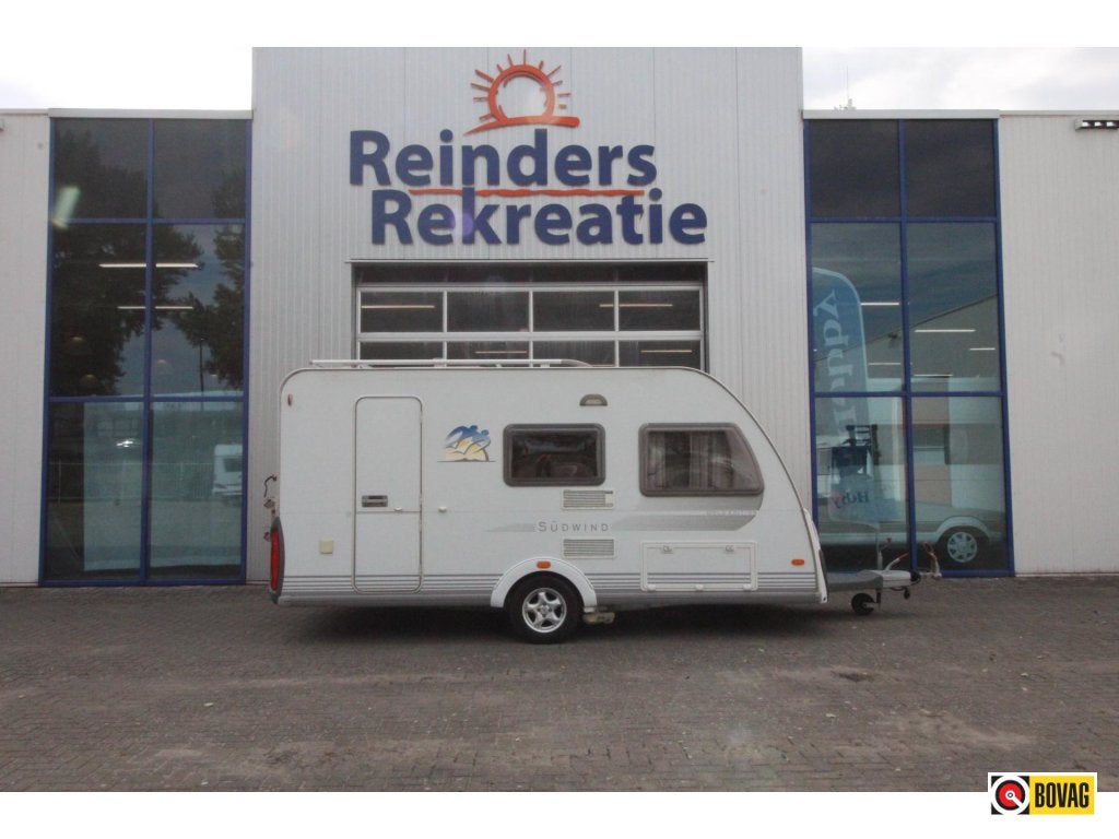 Knaus Sudwind Gold Edition 420 QD Mover,Fietsenrek, Schokbreker, Dwarsbed, Bedrijf, Treinzit