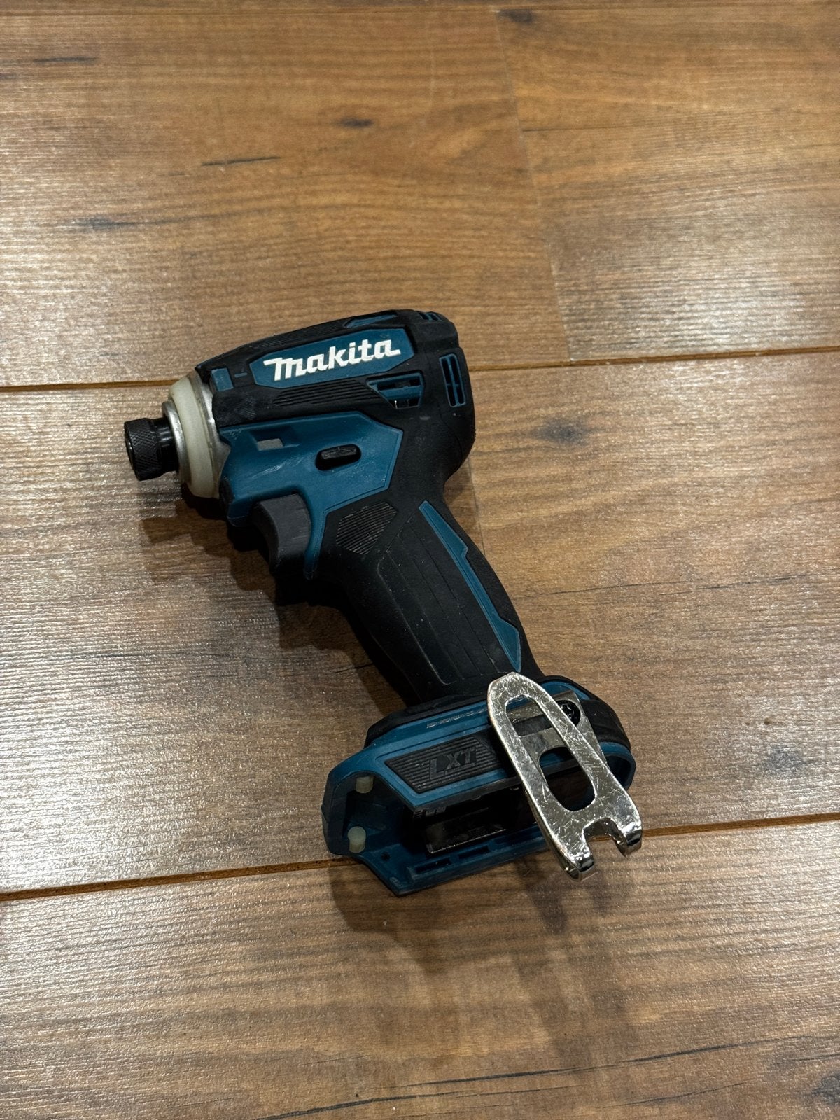 Makita DTD172 Accu Slagmoersleutel - Zo goed als nieuw, Doe-het-zelf en Verbouw, Gereedschap | Boormachines, Ophalen, 600 watt of meer