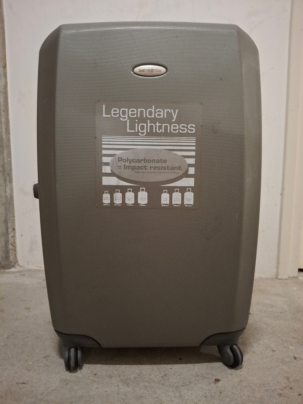 Samsonite Koffer - Lichtgewicht en Duurzaam, Sieraden, Tassen en Uiterlijk, Koffers, Gebruikt, Hard kunststof, 35 tot 45 cm, Wieltjes