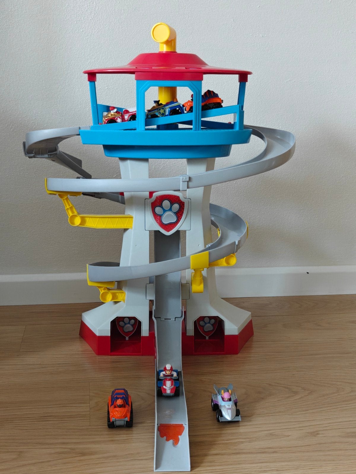 Paw Patrol Uitkijktoren met 6 Voertuigen, Ophalen, Zo goed als nieuw