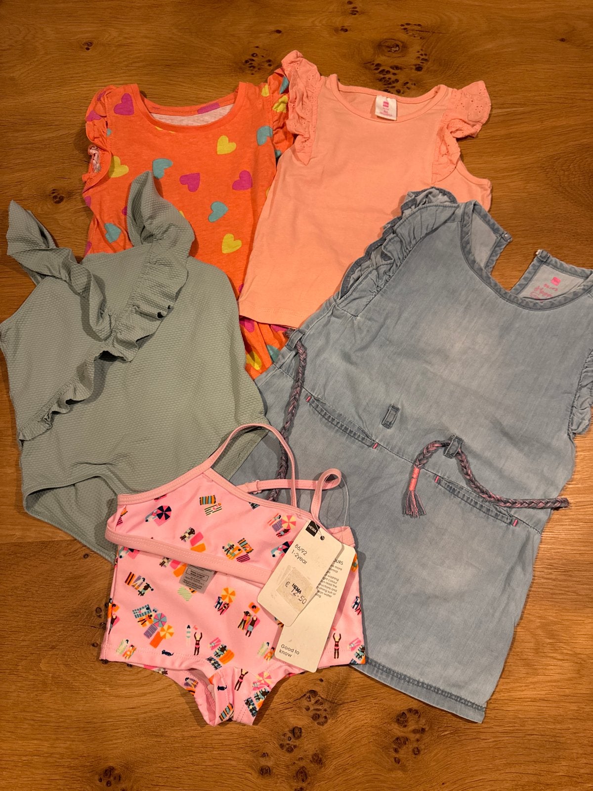 Zomer setje maat 86/92 met badkleding, jurkjes en shirtjes, Kinderen en Baby's, Ophalen of Verzenden, Gebruikt, Meisje, Setje