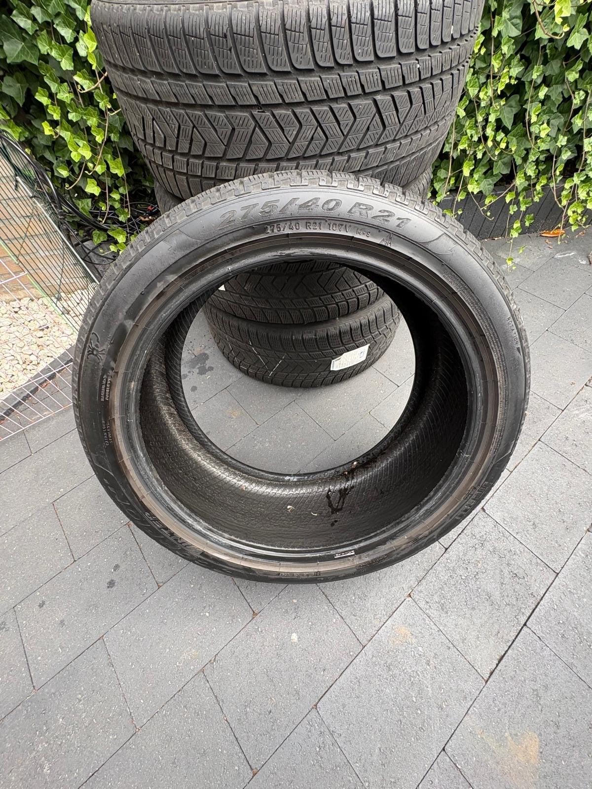Pirelli Scorpion Winterbanden 275/40 R21 107V M+S, Auto-onderdelen, Banden en Velgen, Ophalen, Gebruikt, 275 mm, Band(en)