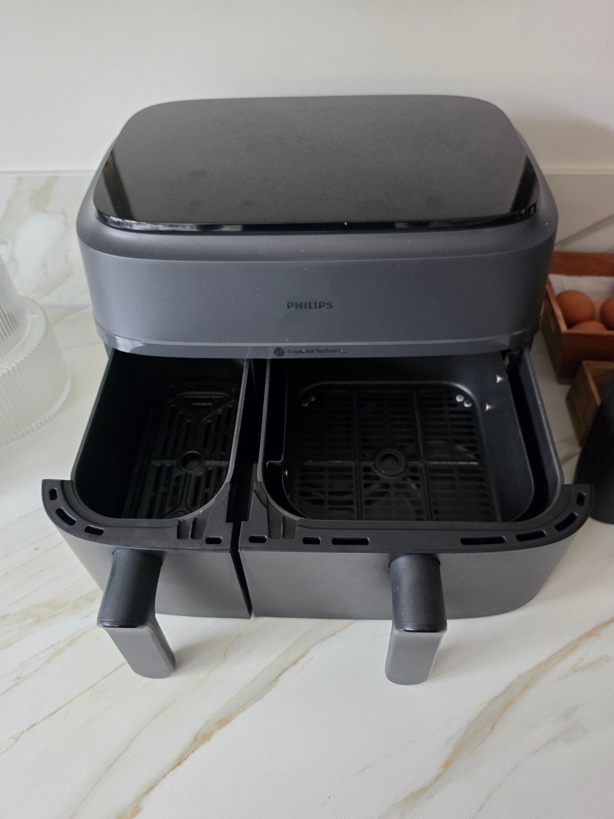 Foto 3 van Philips Airfryer NA350/00 Dual Basket 9L Rapid AirTechnology
