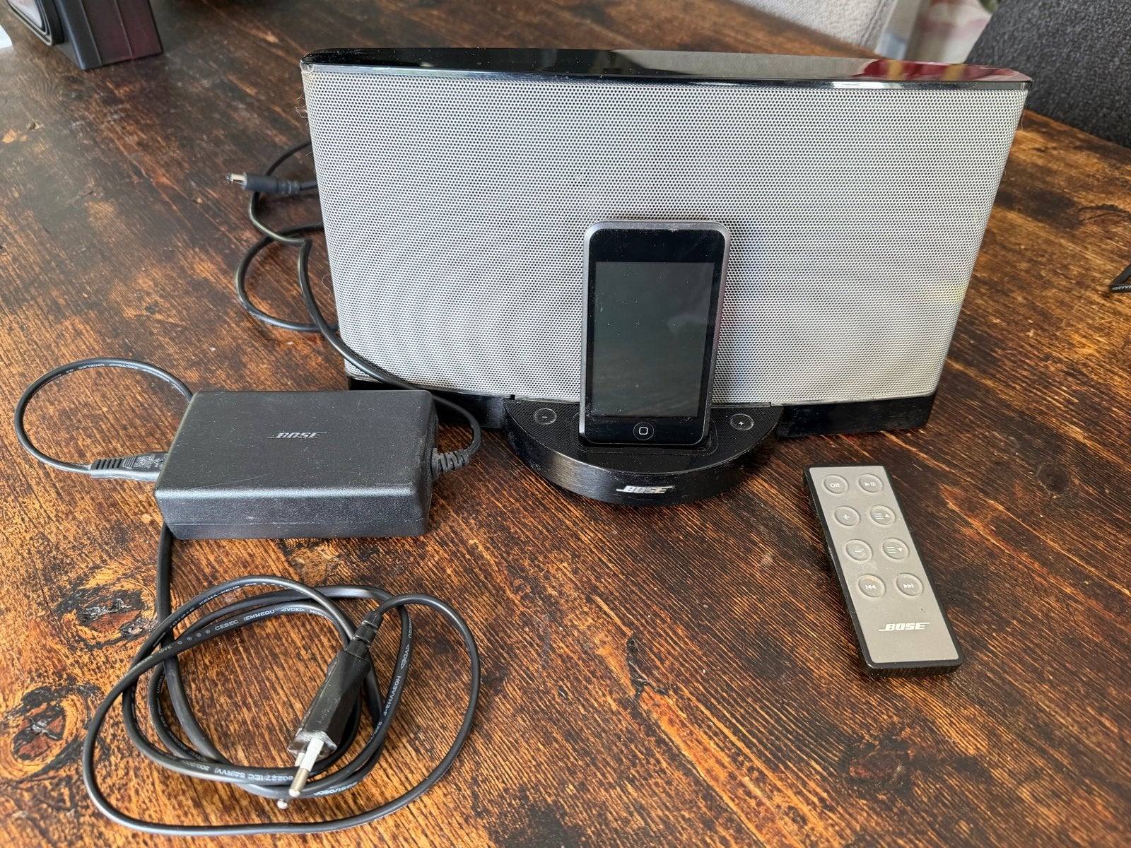 Bose SoundDock met iPod Touch 16GB en afstandsbediening, Ophalen, Gebruikt, Touch, Zilver