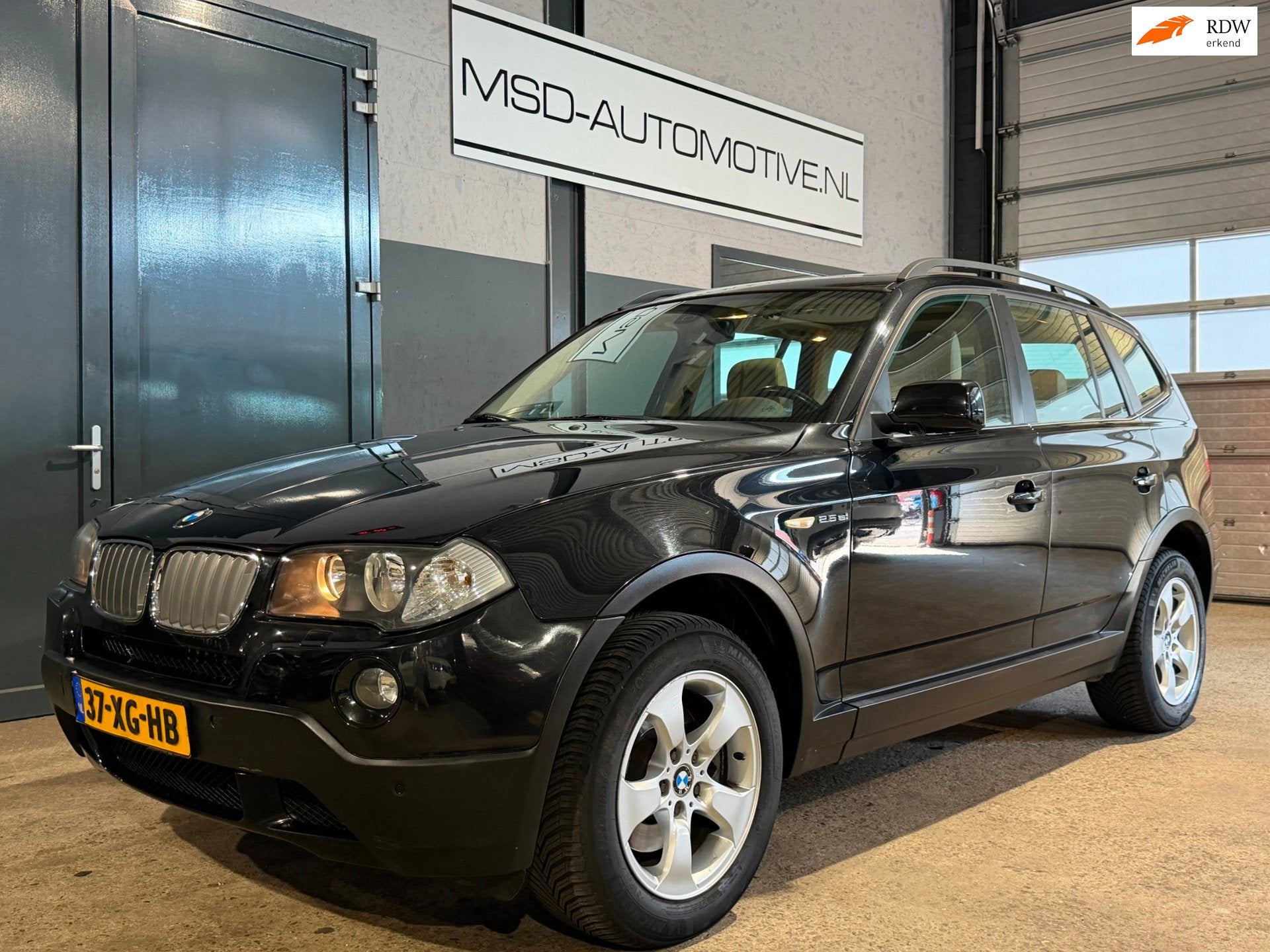 BMW X3 2.5si Executive PANORAMA|LEDER|NAP| 6 Cilinder !, Automaat, 1730 kg, 2497 cc, Zwart
