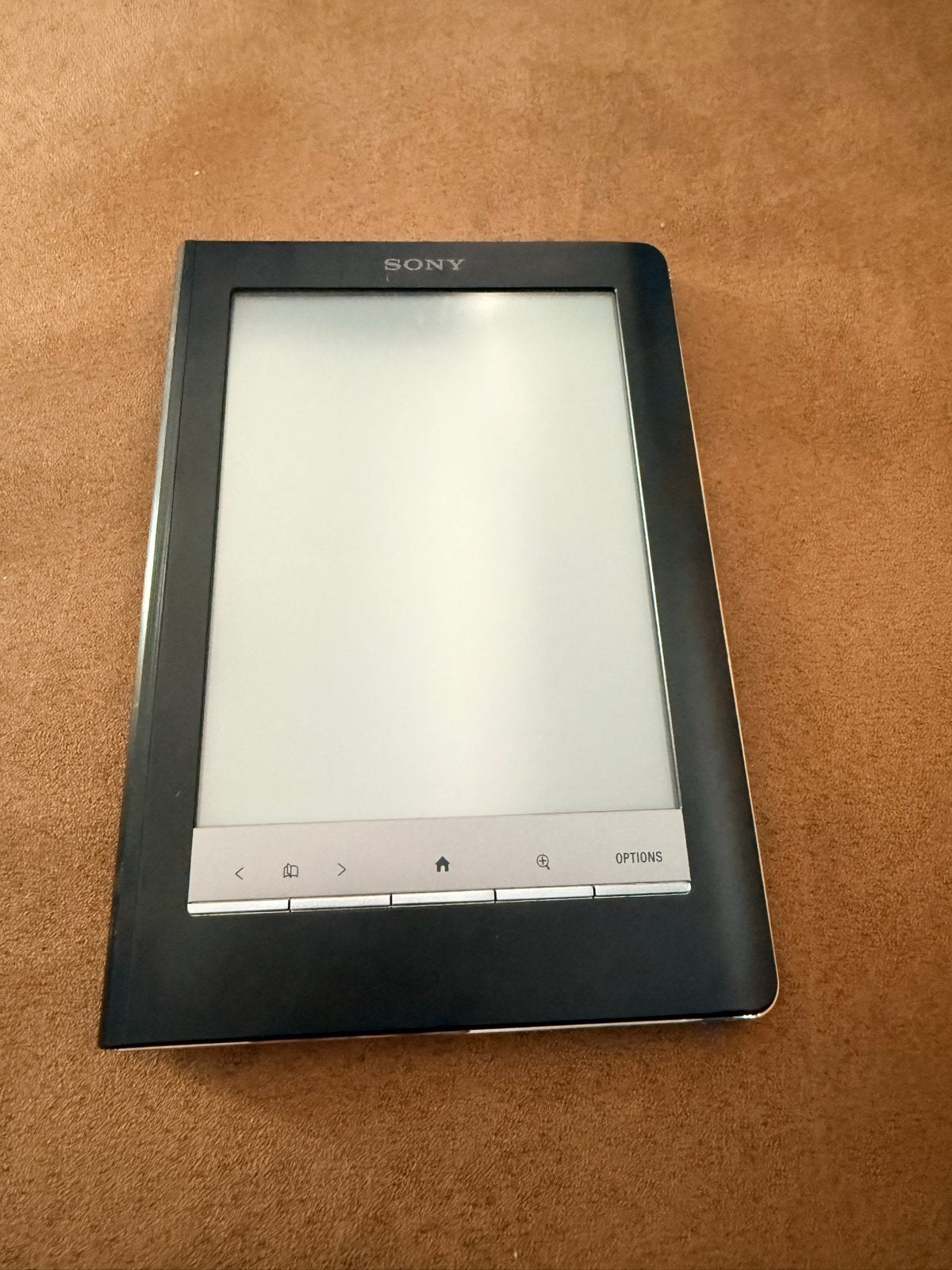 Sony Reader PRS-600 - Geen verlichting, geen wifi, Gebruikt, Ophalen of Verzenden, 4 GB of minder, Touchscreen