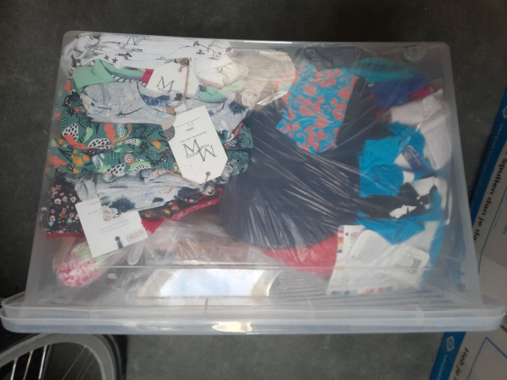 Partij kinderkleding nieuw. Nieuwwaarde samen 2000 euro, Ophalen of Verzenden, Nieuw, Jongen of Meisje