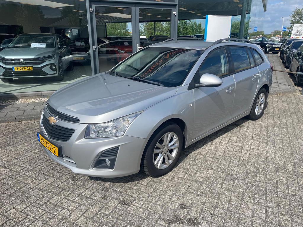 Chevrolet Cruze Station Wagon 1.4T LTZ, Voorwielaandrijving, Euro 5, Gebruikt, Zwart