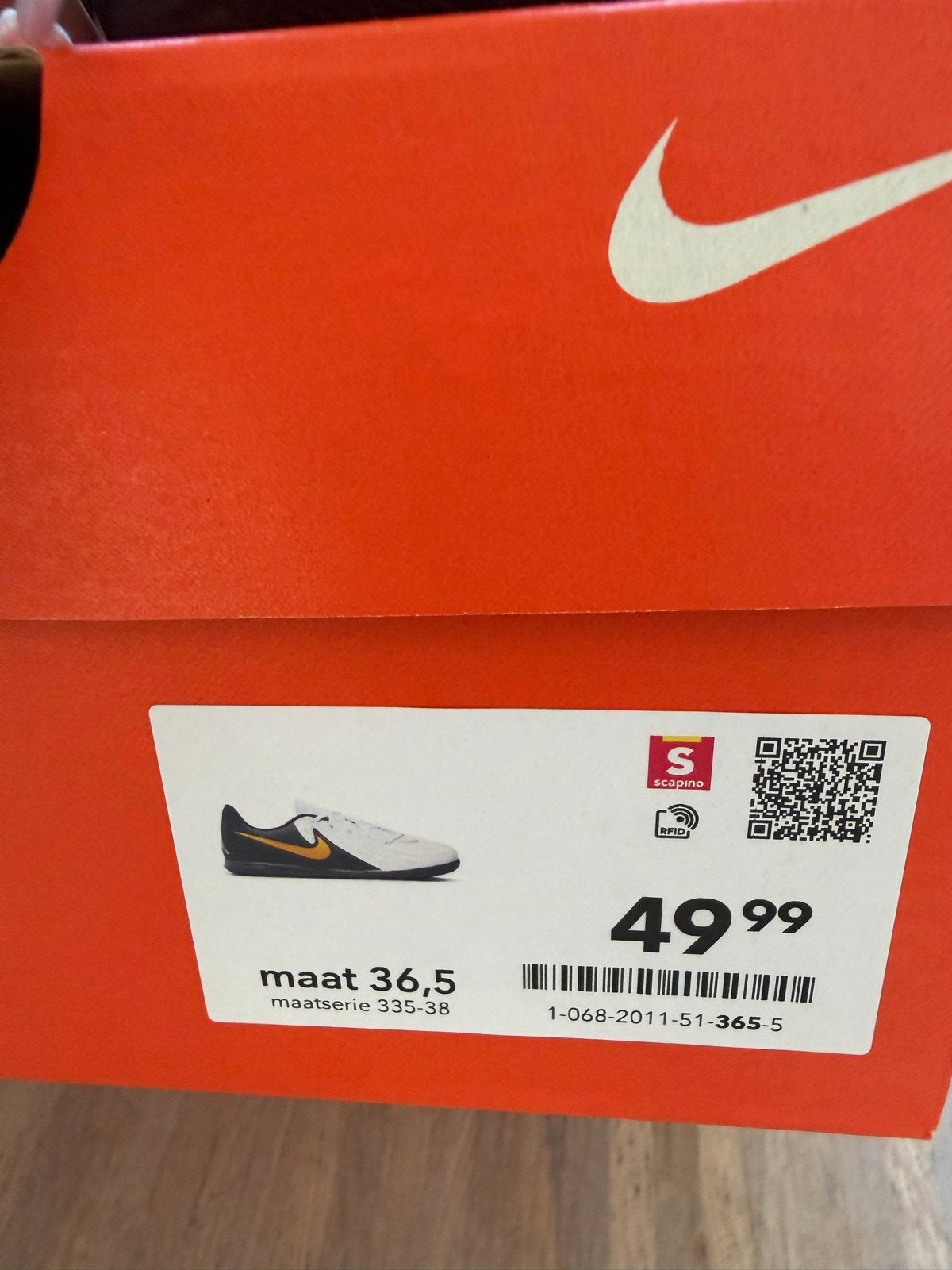 Nike zaalvoetbalschoenen maat 36,5, Ophalen of Verzenden, Zo goed als nieuw, Schoenen