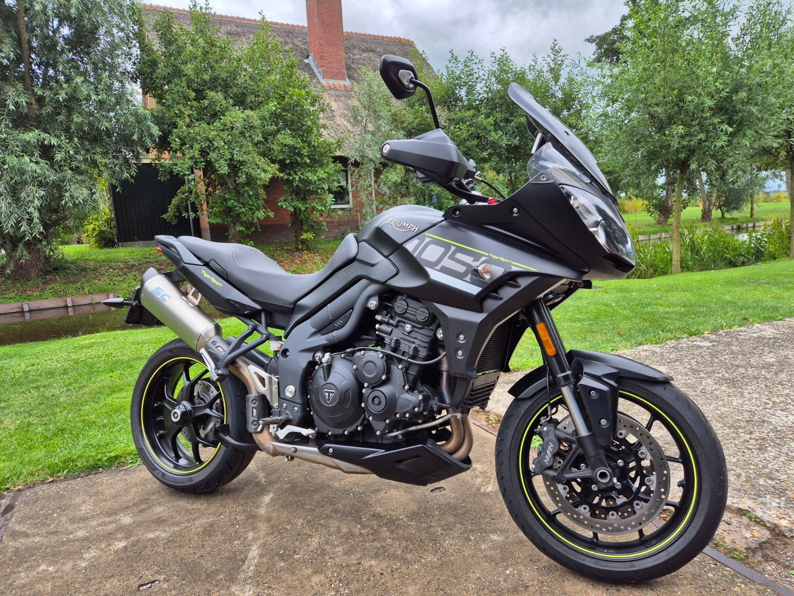 Triumph Tiger 1050 Sport (2017) – 30.000 km – SC-Project – Z, Sportuitlaat, Gebruikt, 3 cilinders, Particulier