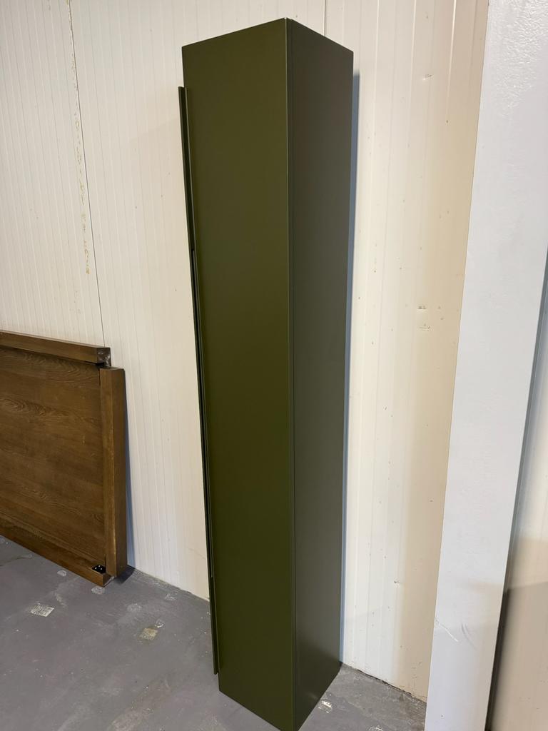 Nieuwstaat Cappellini hangkast | bosgroen, Ophalen, Met deur(en), Zo goed als nieuw, Minder dan 150 cm