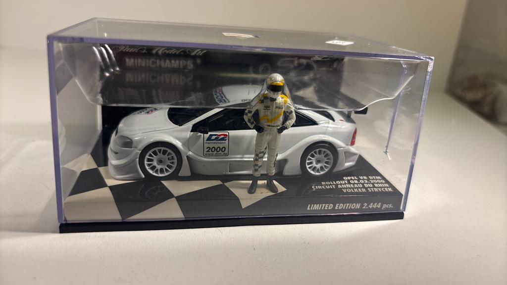 Opel v8 dtm volker strycek minichamps 1.43, Auto, Ophalen of Verzenden, MiniChamps, A