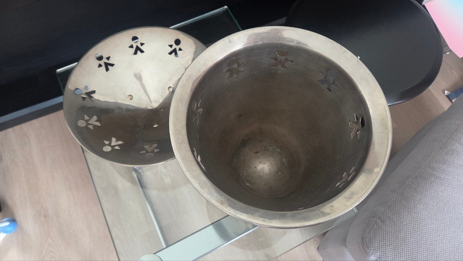 Alessi Girotondo :Decoratieve metalen pot en schaal met mens, Ophalen of Verzenden