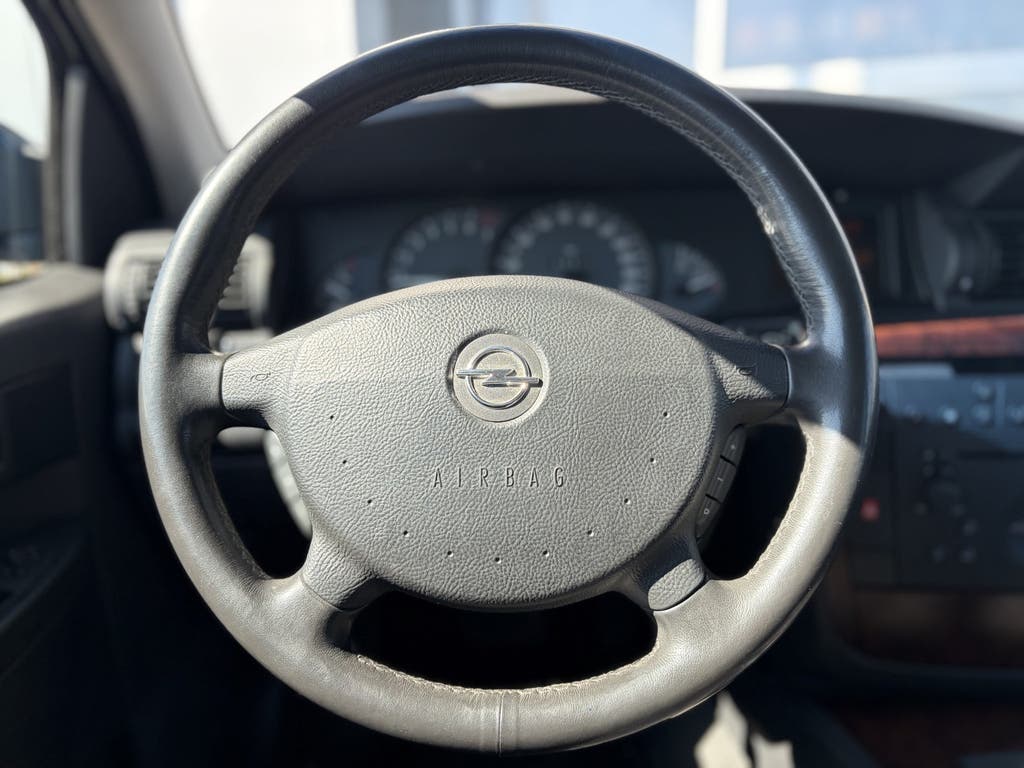 Opel Omega 2.2i-16V Elegance 145pk | Origineel Nederlands |, foto 9