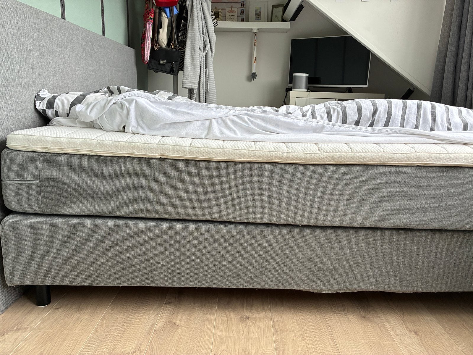 Foto 3 van Boxspring 180x200 cm met topper en hoofdbord