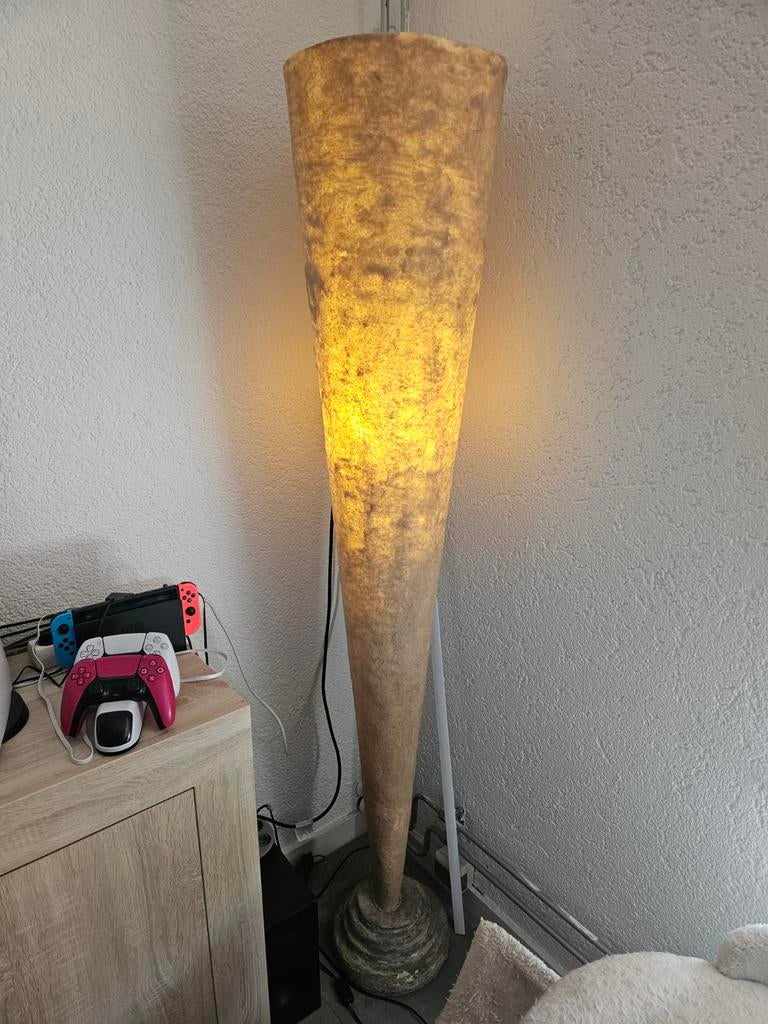 Stijlvolle vloerlamp - sfeervolle verlichting, Overige materialen, Gebruikt, Modern, Sfeervol, Ophalen of Verzenden