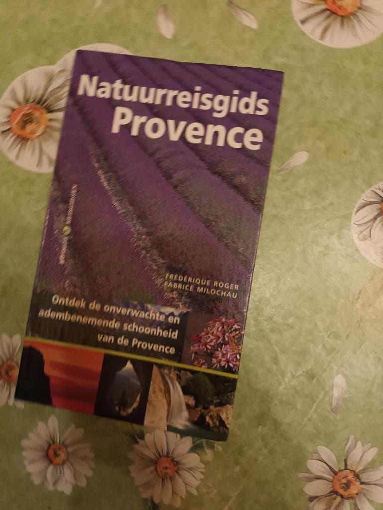 natuurreisgids Provence Zuid Frankrijk reisgids Nimes Toulon, Boeken, Overige merken, Europa, Ophalen of Verzenden, Zo goed als nieuw