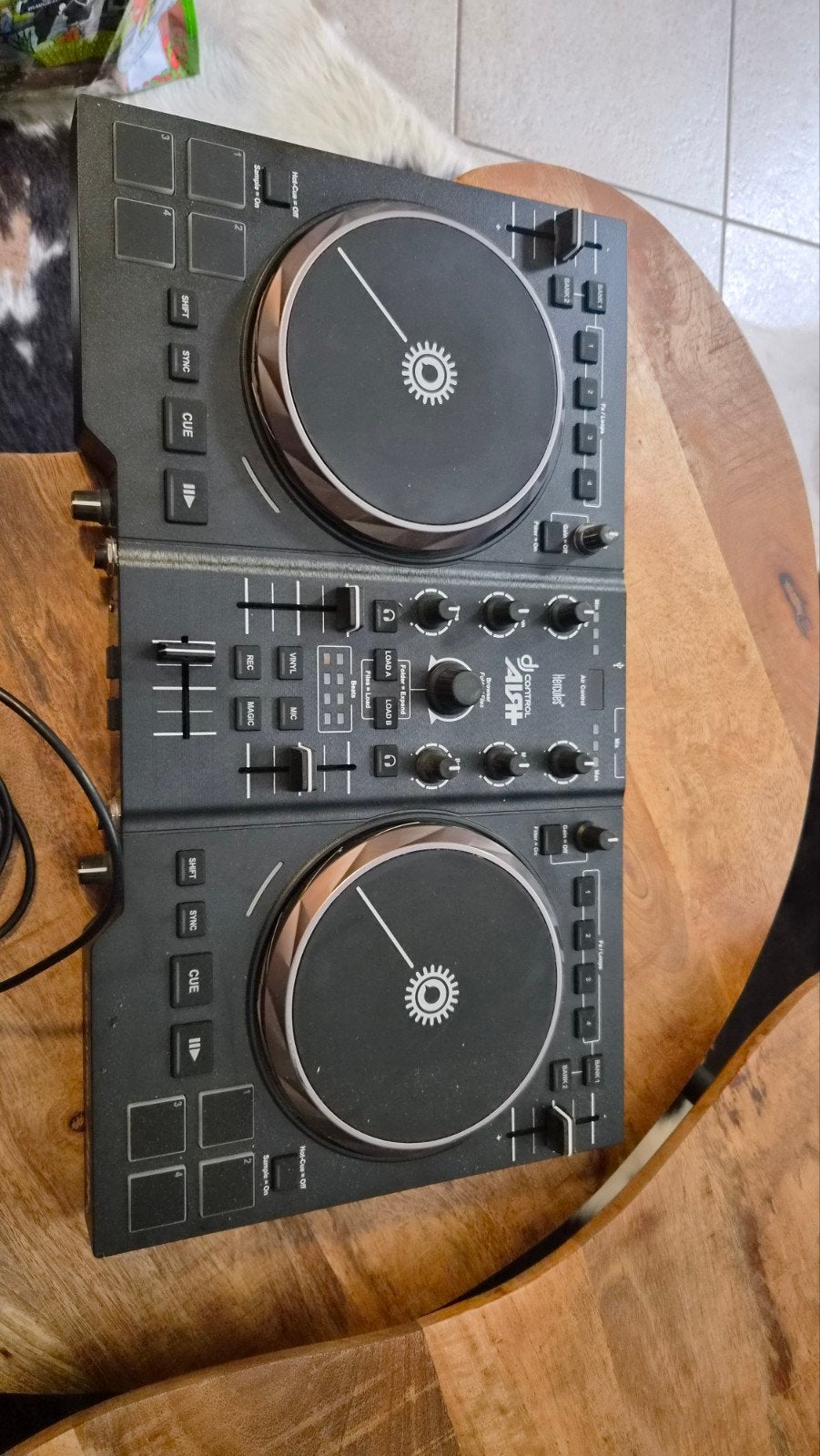 Hercules DJ Control Air - DJ Controller, Muziek en Instrumenten, Ophalen of Verzenden, Zo goed als nieuw, Dj-set, Overige merken