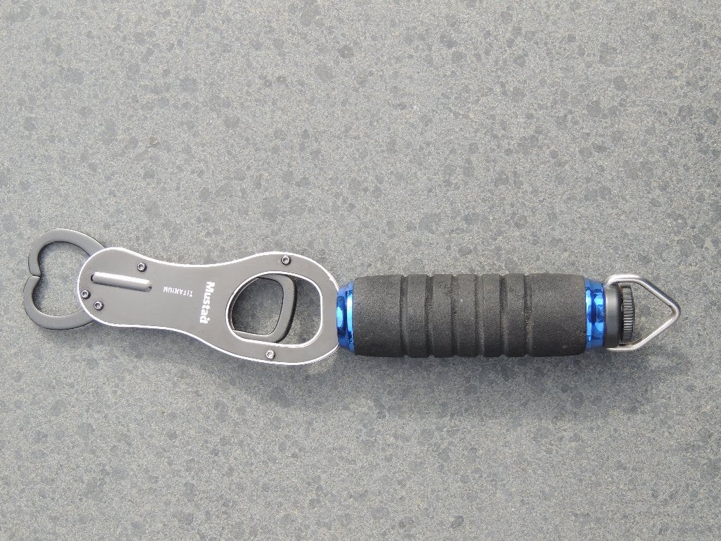 Snoek / roofvis Mustad Lipgripper Titanium, Ophalen of Verzenden, Zo goed als nieuw, Haak