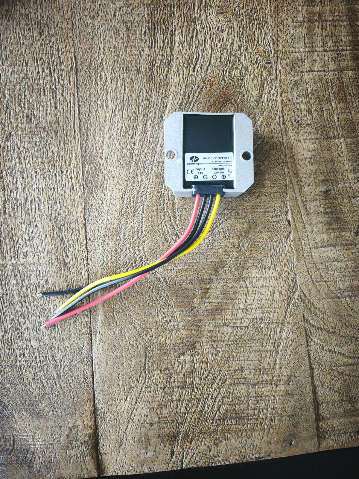 DC-DC Converter 24V naar 12V 5A, Ophalen of Verzenden, Nieuw, Motor en Techniek