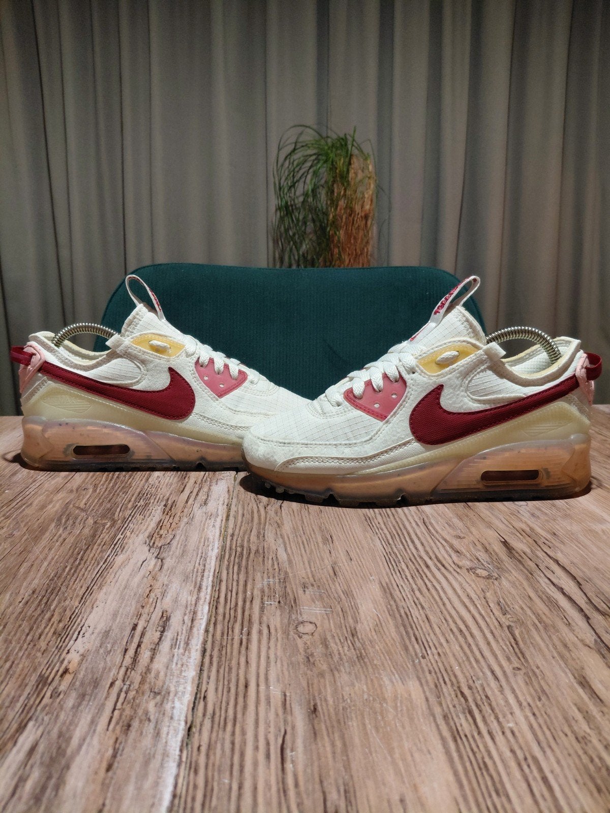 Nike Air Max 90 Terrascape 'Pomegranate' Size 37,5, Wit, Nike, Ophalen of Verzenden, Sneakers of Gympen