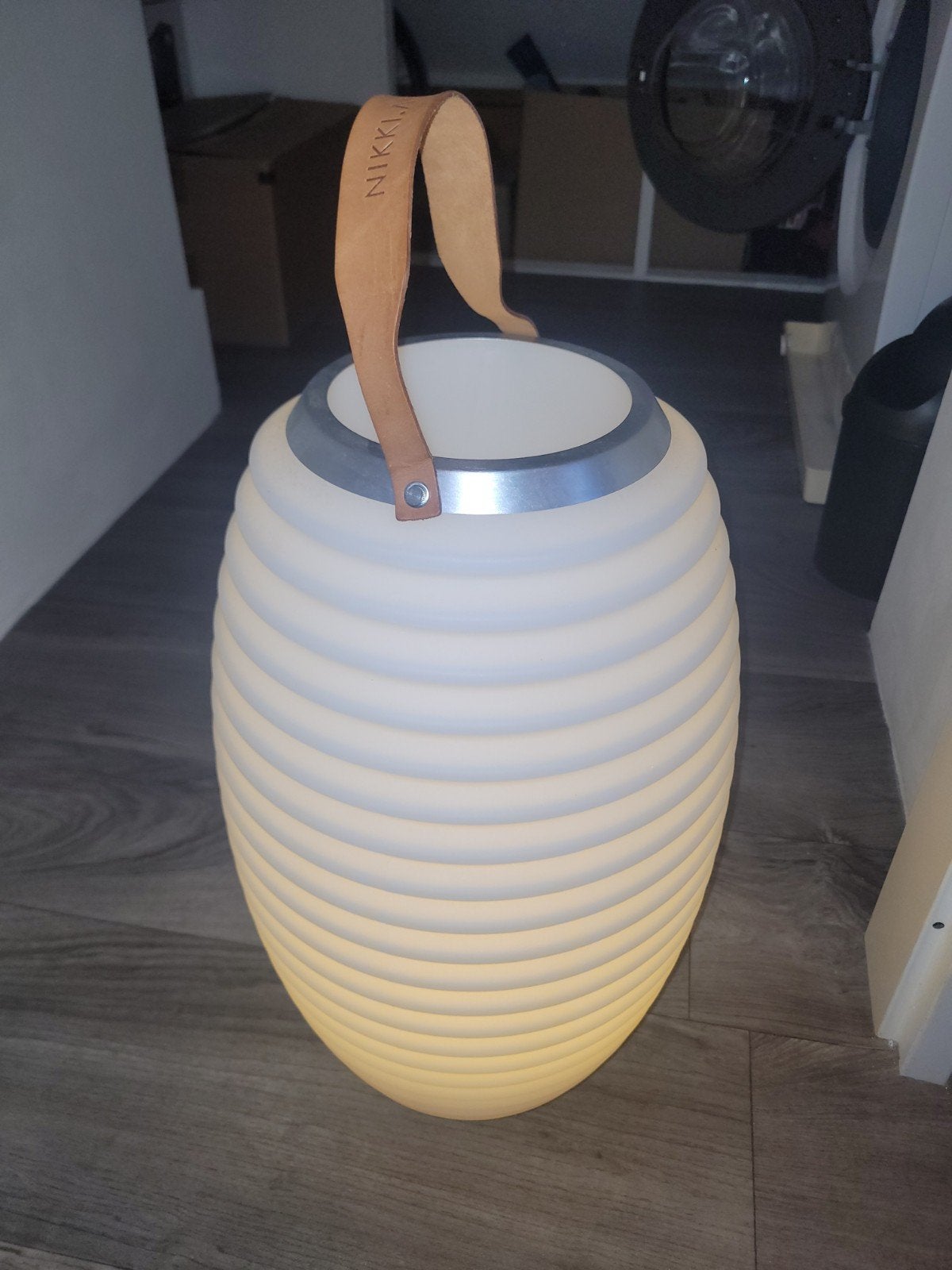 Nikki.Amsterdam The.Lampion Color S met koeler en speaker, Huis en Inrichting, Gebruikt, Kunststof, Ophalen of Verzenden, Modern